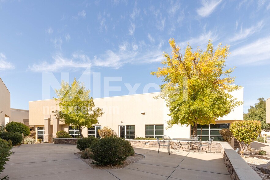 More Photos Of 1664 S Dixie Dr, St George Office For Sale