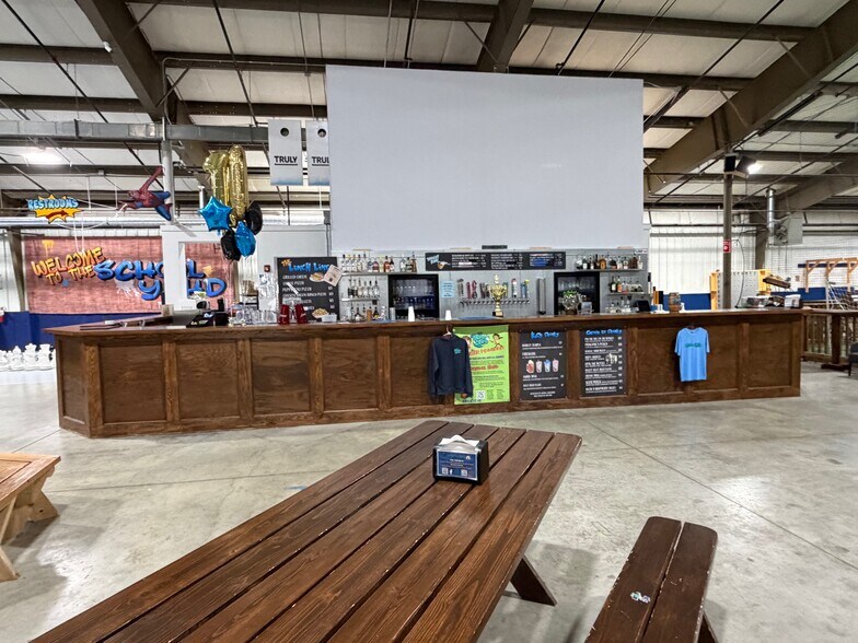 More Photos Of 216 W Boylston St, West Boylston Warehouse For Lease