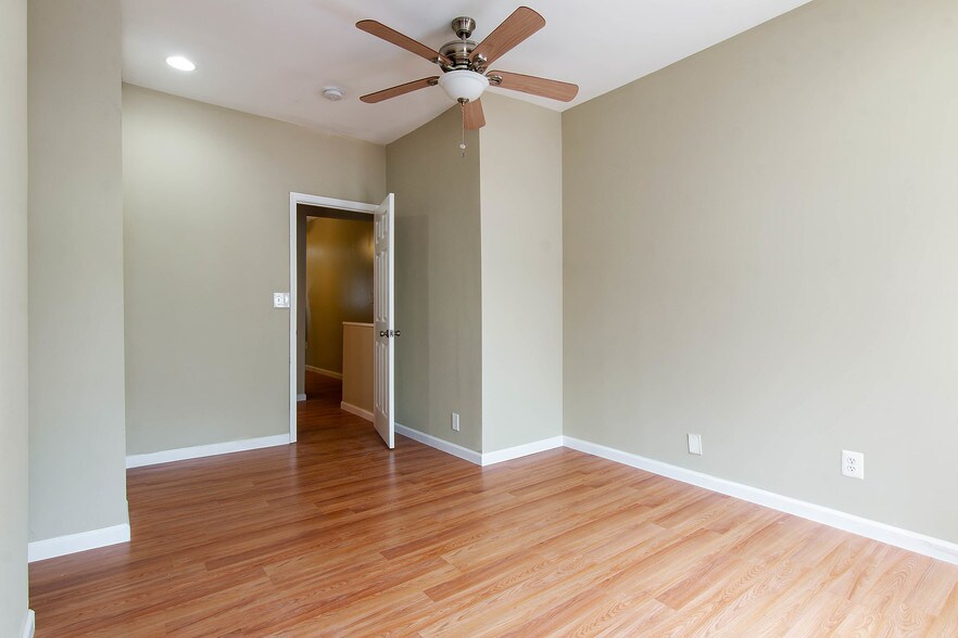 More Photos Of 2712 Pennsylvania Ave, Baltimore Storefront Retail Residential For Lease