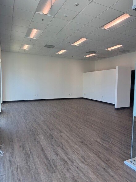 More Photos Of 559 Clyde Ave, Mountain View Research And Development For Lease