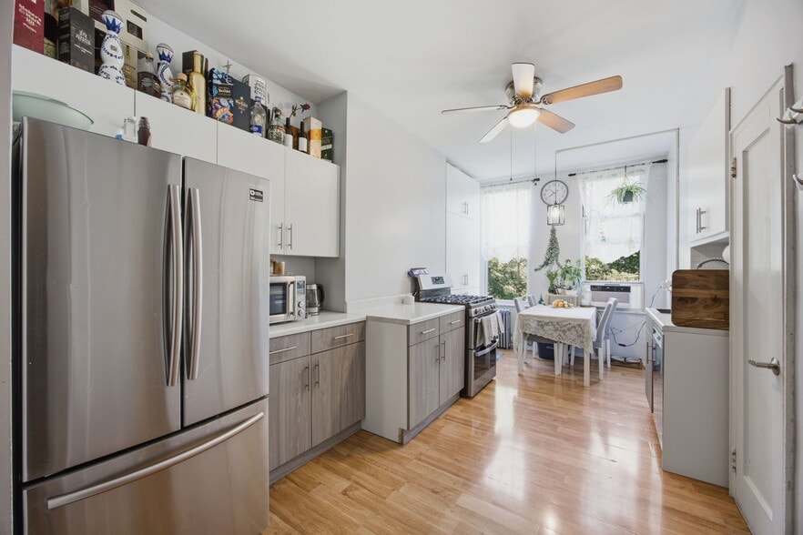 More Photos Of 317 Eckford St, Brooklyn Apartments For Sale