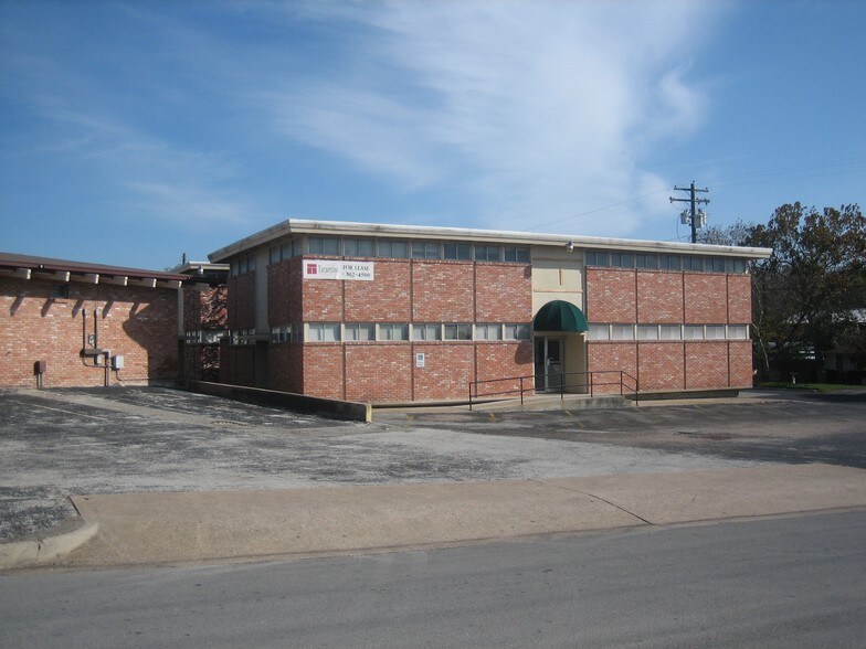 More Photos Of 5425 Burnet Rd, Austin Office For Lease