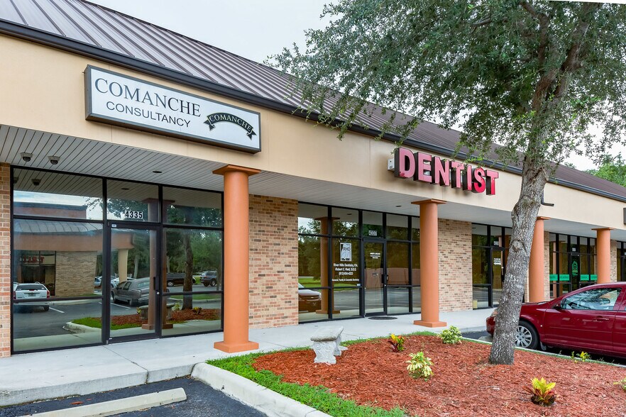 More Photos Of 4325 Lynx Paw Trail, Valrico General Retail For Lease