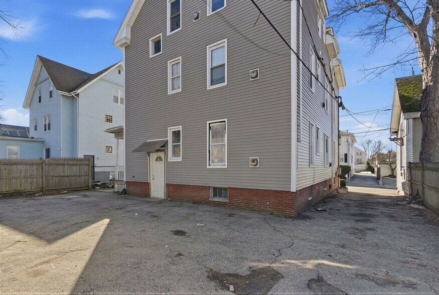 More Photos Of 10 Clark Ave, Pawtucket Apartments For Sale