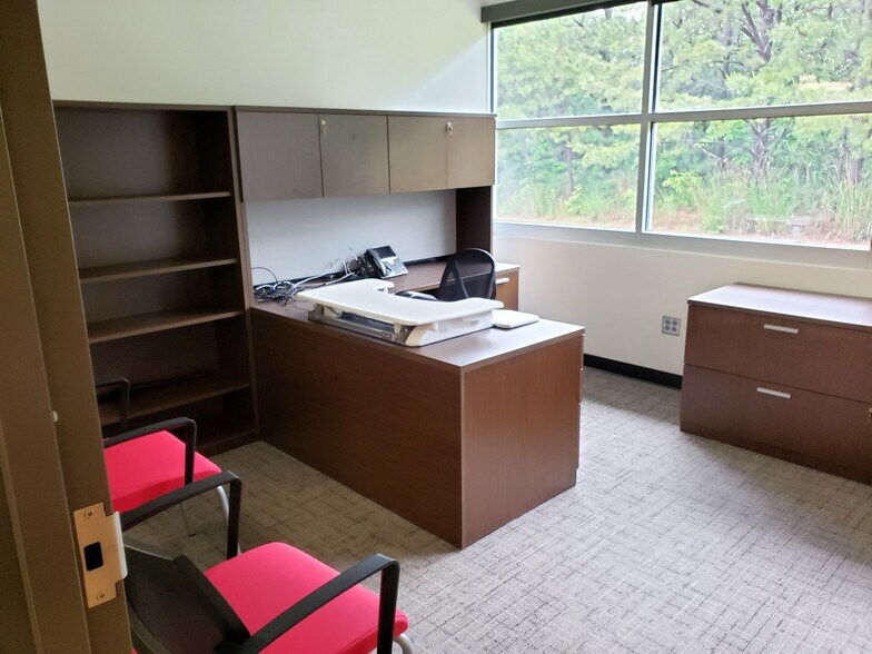 More Photos Of 220 Continuum Dr, Fletcher Research And Development For Sale