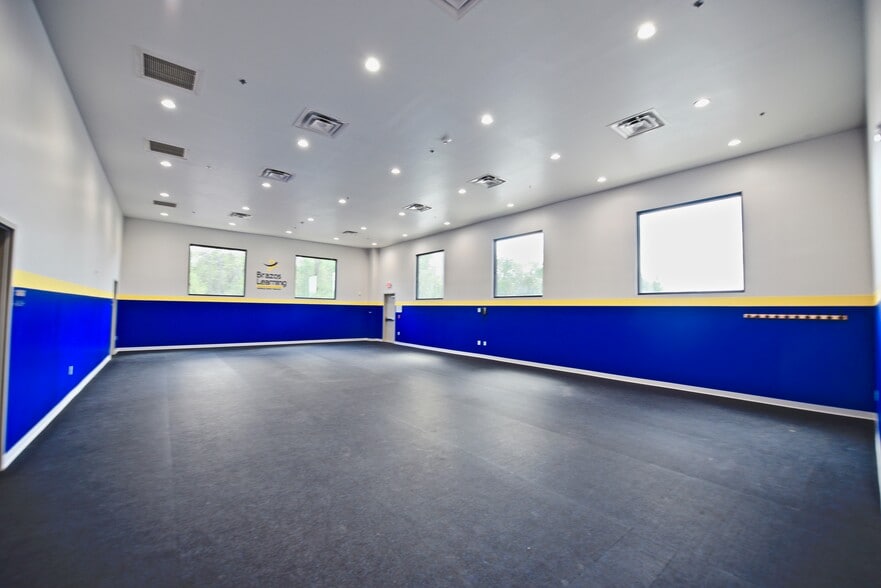 More Photos Of 2007 FM 2004 Dr, Richwood Daycare Center For Sale