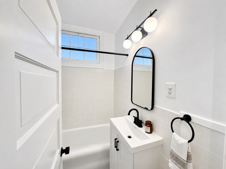 More Photos Of 4025 Kansas Ave NW, Washington Apartments For Sale