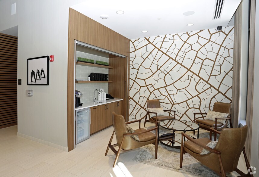 More Photos Of 56 Broad St, Bloomfield Apartments For Lease