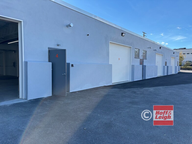 More Photos Of 26241 Cannon Rd, Bedford Heights Warehouse For Lease