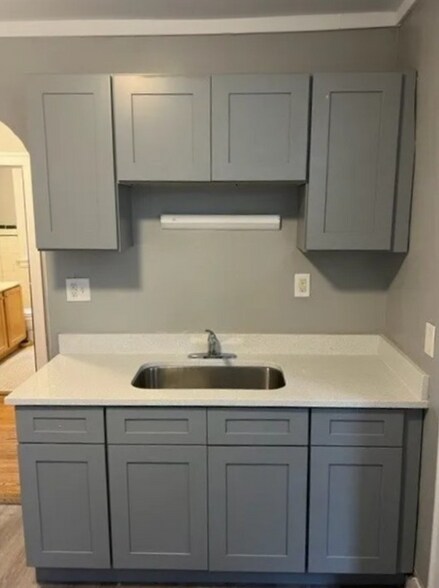 More Photos Of 8557 S Bennett Ave, Chicago Apartments For Sale