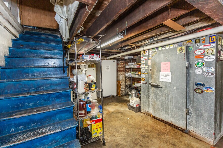 More Photos Of 2020-2026 Smith St, North Providence Freestanding For Sale