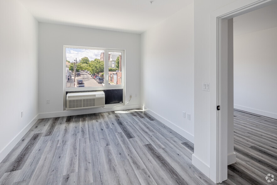 More Photos Of 102 Washington Ave, Belleville Apartments For Lease