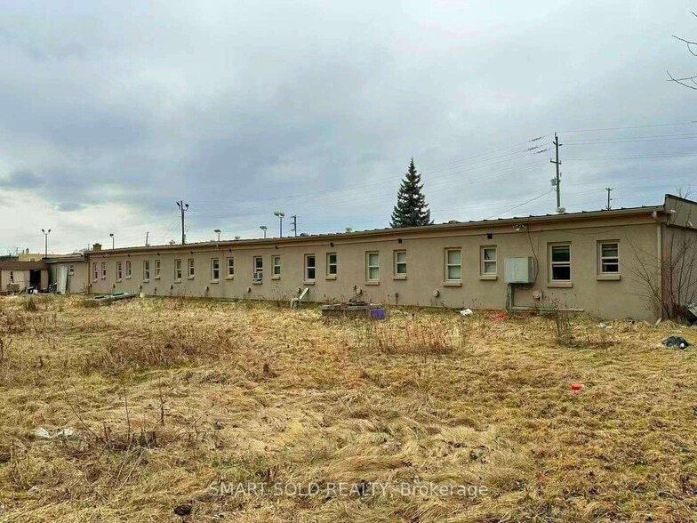 More Photos Of 20590 Highway 11, Bradford West Gwillimbury Hotel For Sale