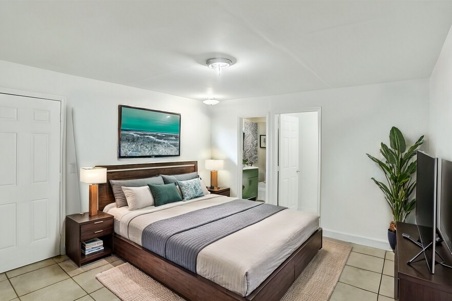 More Photos Of 76 NE 49th St, Miami Apartments For Sale