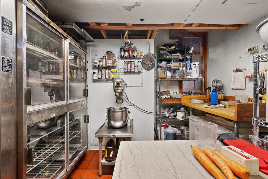 More Photos Of 114 Cramer St, Mazomanie Flex For Sale