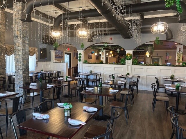 More Photos Of 76 Weir St, Taunton Restaurant For Sale