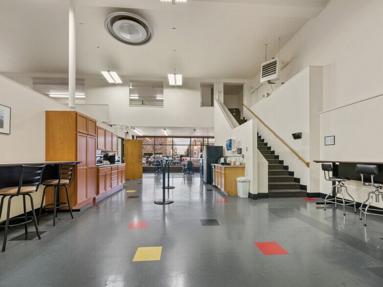 More Photos Of 407 S 2nd St, Laramie Storefront Retail Office For Sale