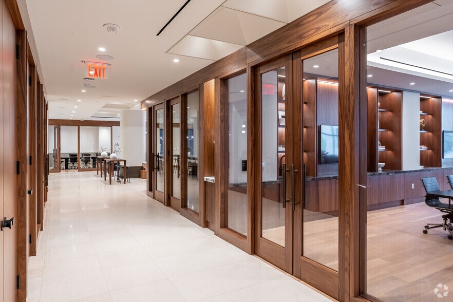 More Photos Of 340 Madison Ave, New York Office For Lease