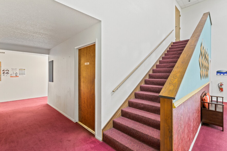 More Photos Of 3601 E Moody Blvd, Bunnell Religious Facility For Sale