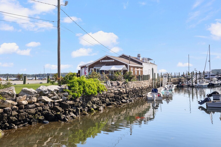 More Photos Of 170 Main St, North Kingstown Specialty For Sale