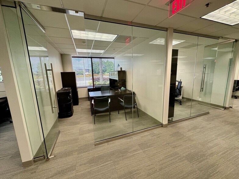 More Photos Of 3109 W Dr Martin Luther King Blvd, Tampa Office For Lease