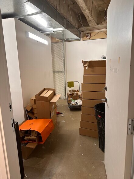 More Photos Of 989 Nelson St, Vancouver Apartments For Sale