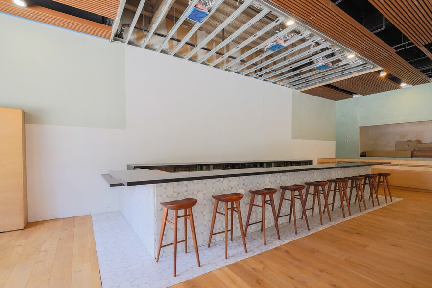 More Photos Of 915 Wilshire Blvd, Los Angeles Office For Lease