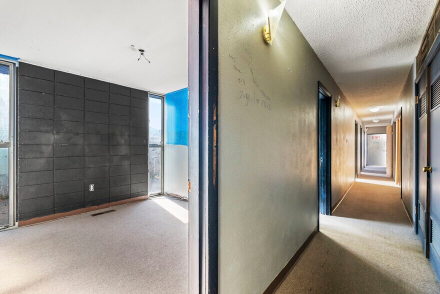 More Photos Of 710-712 S Tejon St, Colorado Springs Office For Sale