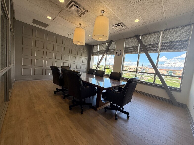 More Photos Of 1199 W 700 S, Pleasant Grove Light Distribution For Sale