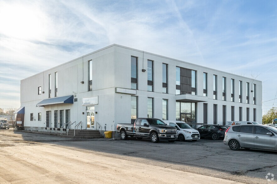 Primary Photo Of 888 Belfast Rd, Ottawa Light Distribution For Sale