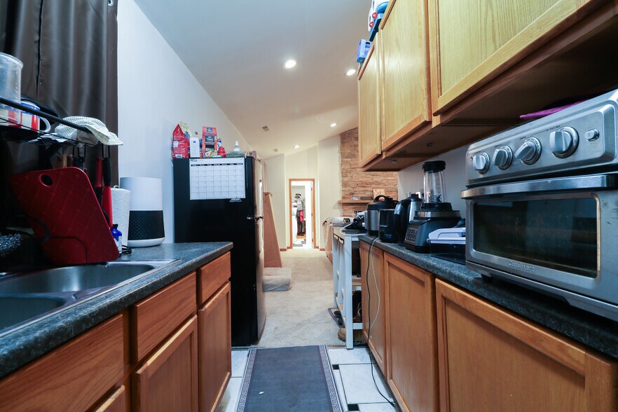 More Photos Of 40523 N Il Route 83, Antioch Apartments For Sale