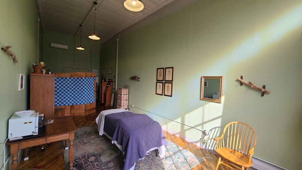 More Photos Of 642 Hilliard St, Manchester Unknown For Lease