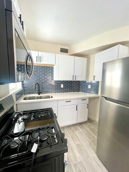 More Photos Of 2714 N Hopi Pl, Tucson Apartments For Sale