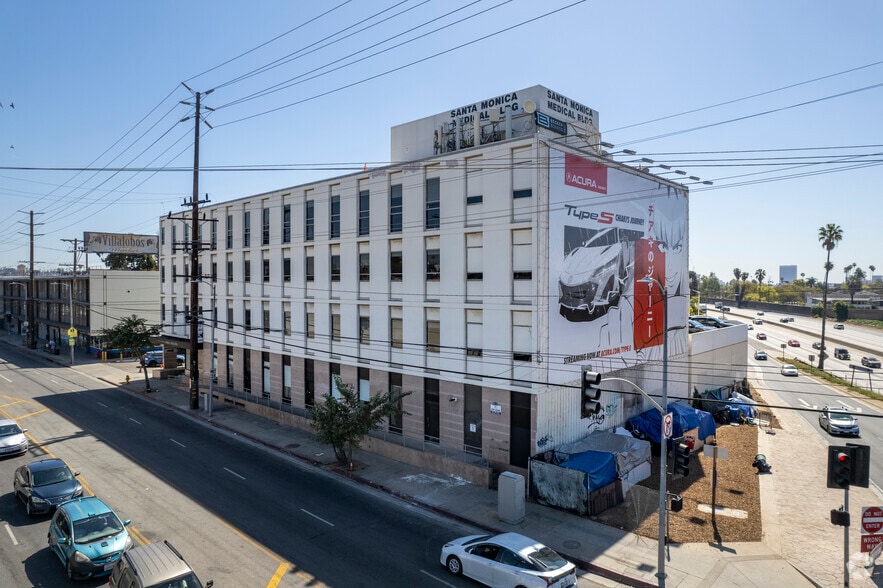 More Photos Of 5300 Santa Monica Blvd, Los Angeles Medical For Lease