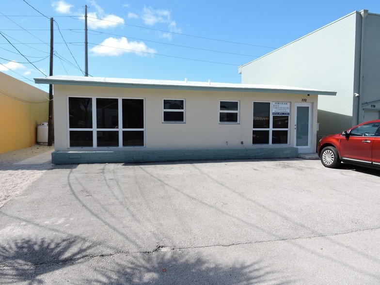 Primary Photo Of 61 NW 44th St, Fort Lauderdale Unknown For Lease