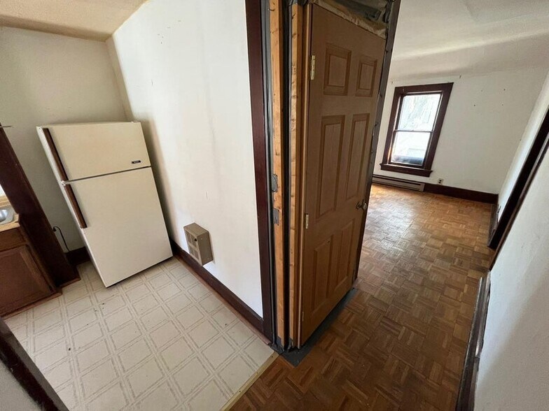 More Photos Of 203 E Delaware St, Decatur Multifamily For Sale