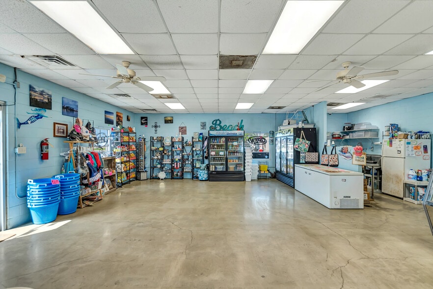 More Photos Of 2241 State Highway 35 N, Port Lavaca Storefront For Sale