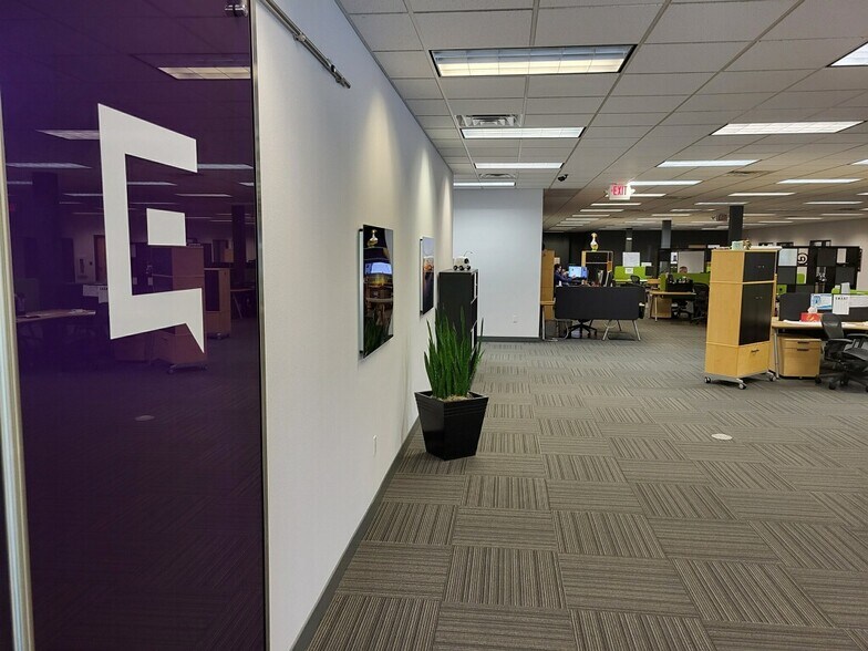 More Photos Of 2985 S Ridge Rd, Green Bay Medical For Lease