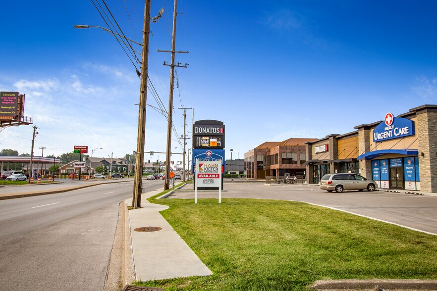 More Photos Of 710 S Green River Rd, Evansville Storefront For Sale