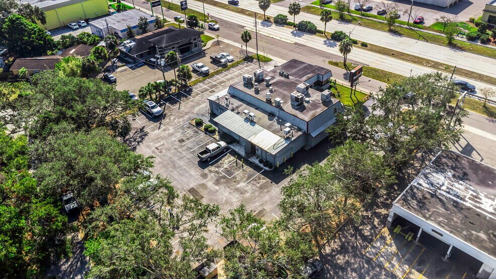 More Photos Of 2901 Tyrone Blvd, Saint Petersburg Restaurant For Sale