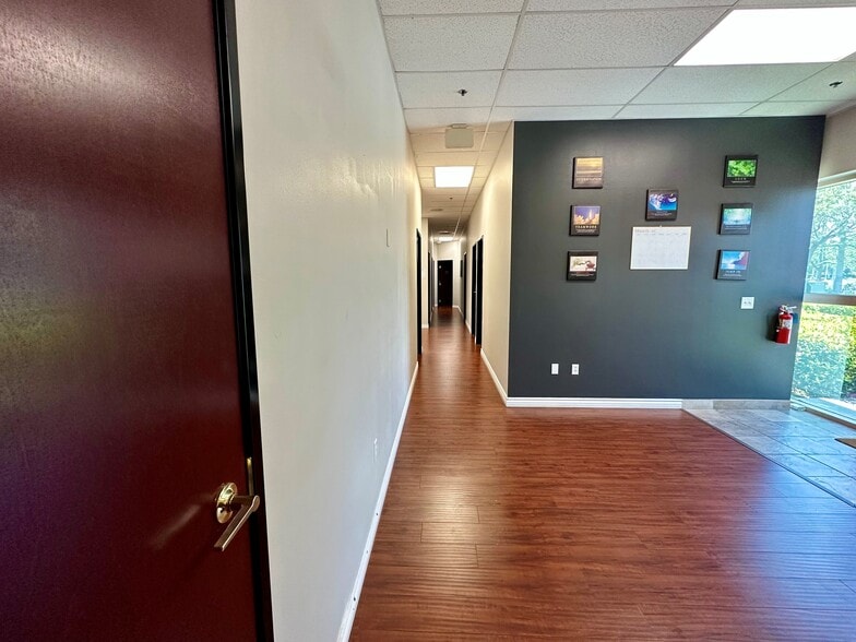 More Photos Of 8273 White Oak Ave, Rancho Cucamonga Office For Sale