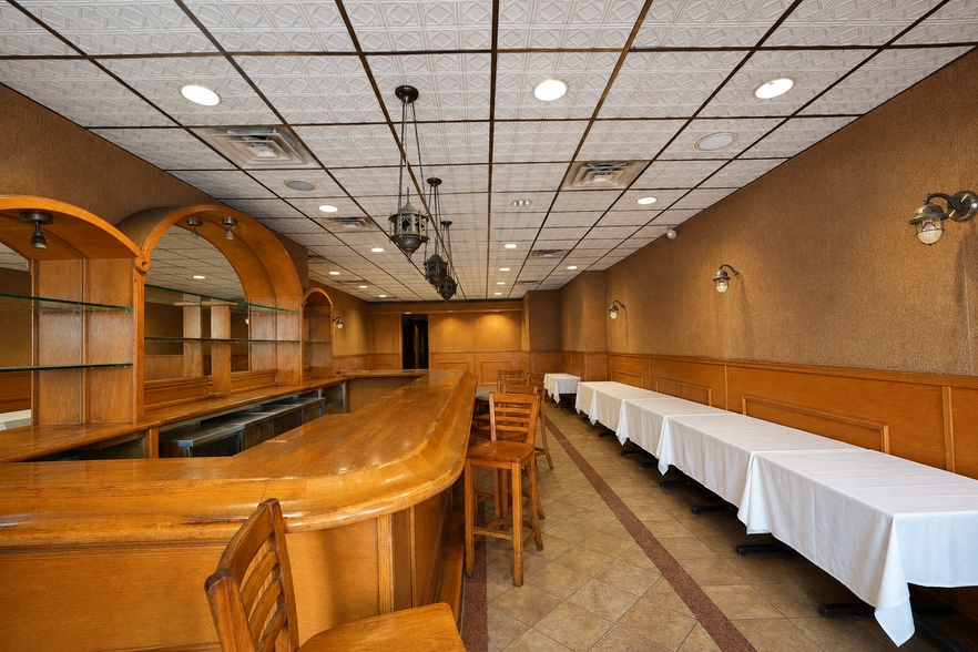 More Photos Of 9218 4th Ave, Brooklyn Flex For Sale