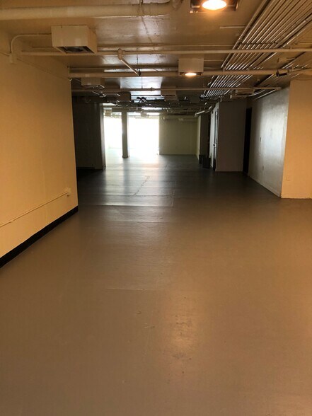 More Photos Of 1812 Polk St, San Francisco Storefront Retail Office For Sale