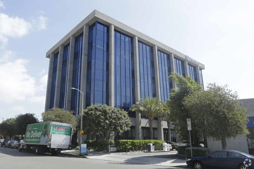 More Photos Of 13274 Fiji Way, Marina Del Rey Office Residential For Lease