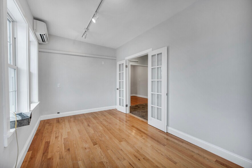 More Photos Of 4 Broadway Avenue Ext, Mystic Office For Sale