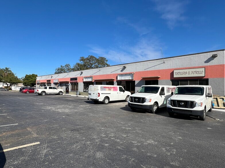 More Photos Of 10509 N Nebraska Ave, Tampa Unknown For Lease
