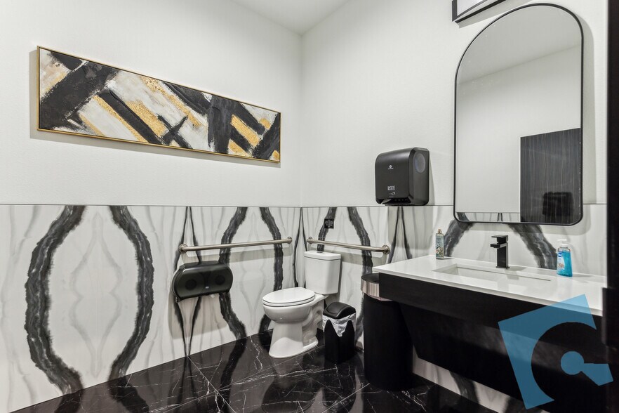 More Photos Of 8831 Davis Blvd, Keller Freestanding For Sale