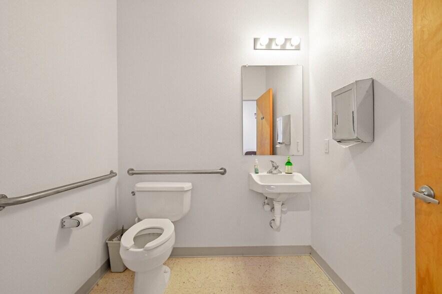 More Photos Of 2019 Galisteo St, Santa Fe Office For Sale