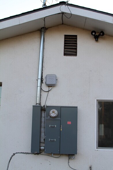 More Photos Of 1636 S Clovis Ave, Fresno Specialty For Sale