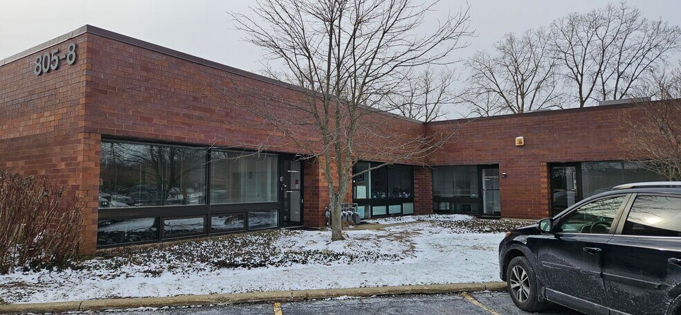 Primary Photo Of 666 Dundee Rd, Northbrook Office For Sale
